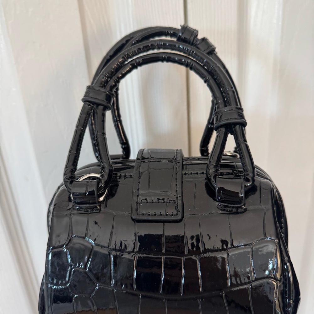 Vivienne Westwood patent leather mini bag brand new - Picture 4 of 8